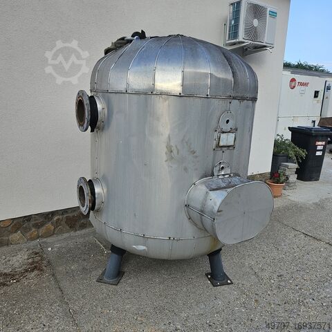 Insulated buffer tank 1600 liter air tan Pyrazol 1600 l