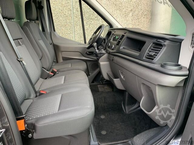 Compact van Ford Transit 350 Telonato - Km 10.300