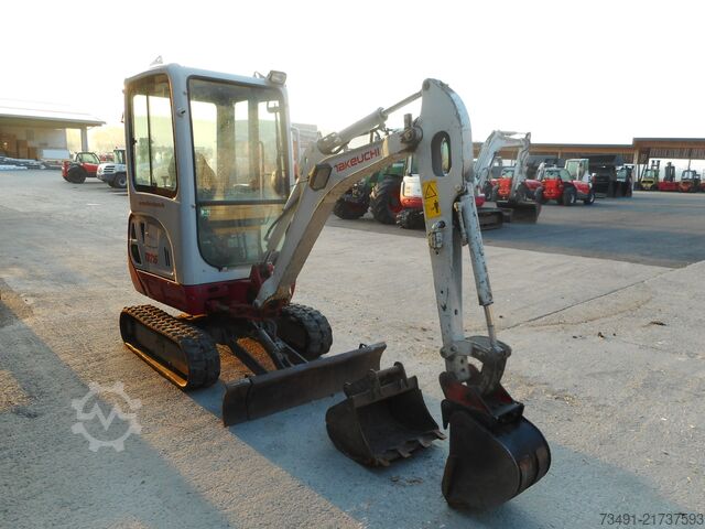Mini excavator Takeuchi TB 216 ( 1.865 KG )