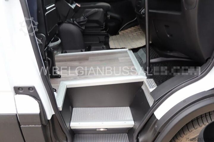 Minibus Iveco Daily Line / NEW / Airco / Preparation Lift