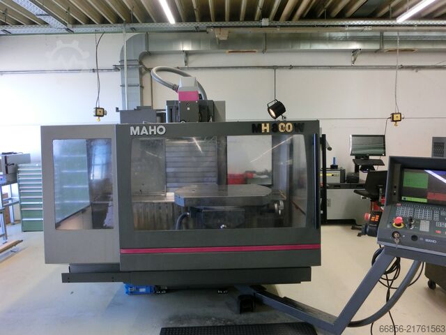 Universal milling and boring machine Maho 800W