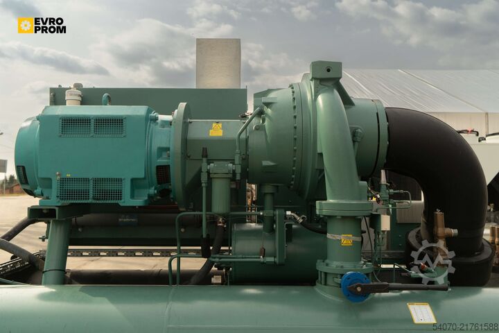 Chiller Used Industrial chiller YORK YK CF CG Q7 5CK F 2200 kW