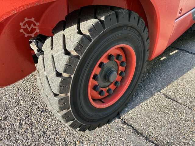 Linde H50T with Kaup fork positioner Linde H50T