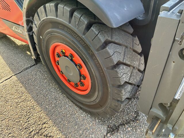 Linde H50T with Kaup fork positioner Linde H50T