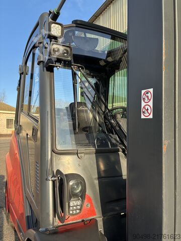 Linde H50T with Kaup fork positioner Linde H50T