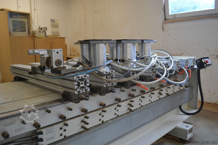 CNC machining center MAKA HC 57R Robo MAKA 