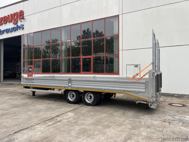 Low loader trailer Möslein TTT 11- 7,28  Neuer Tandemtieflader, 7,28 m Ladefläche