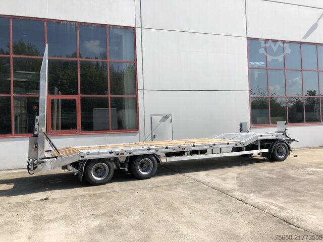 Low loader trailer Möslein T 3-6,60 VB  3 Achs Tieflader, Luftgefedert