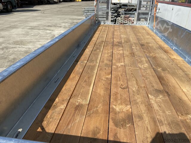 Low loader trailer Möslein TT 11-E 5,50 - 2  Tandemtieflader5,50 m x 2 m, Feuerverzinkt