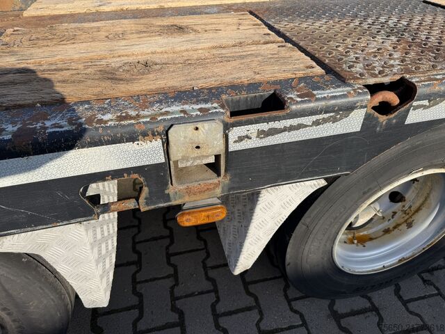 Low loader trailer Schwarzmueller T3  3 Achs Tiefladeranhänger