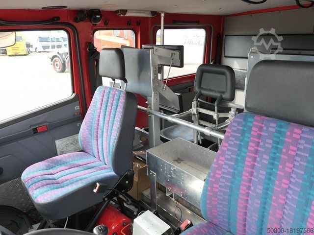 Sonderausbau-Transporter MERCEDES-BENZ 814 D/Feuerwehr/Metz/Wassertank/Pumpe