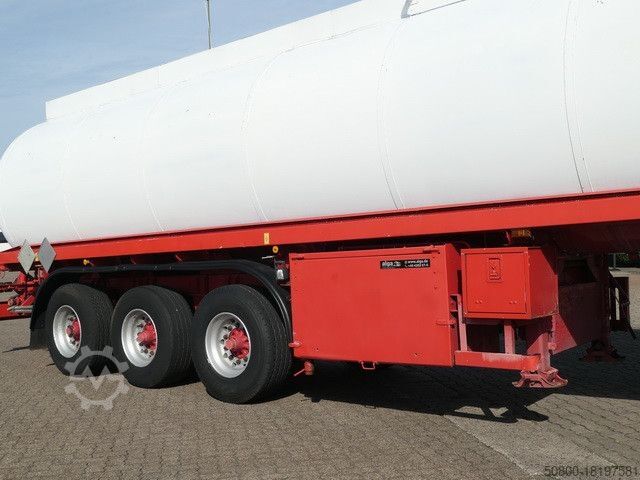 Tanker semitrailer Esterer , 32.700ltr., Sening Pumpe,BodenbefĂĽllung