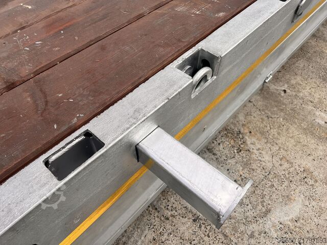 Low loader semitrailer Möslein ST 3  3 Achs Satteltieflader neu