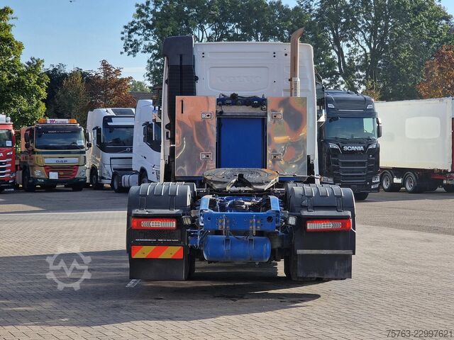 Volvo FH 540 Lowroof 6x4 - Lift axle - Retarder - PTO/Hydraulic - HUB reduction - Full air Volvo FH 540 Lowroof 6x4 - Lift axle - Retarder - PTO...