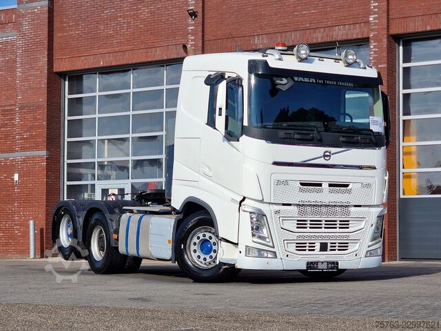 Volvo FH 540 Lowroof 6x4 - Lift axle - Retarder - PTO/Hydraulic - HUB reduction - Full air Volvo FH 540 Lowroof 6x4 - Lift axle - Retarder - PTO...