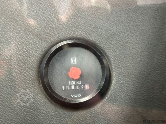 Heavy Forklift - Diesel Kalmar DCE 160-12