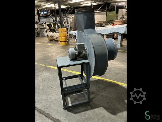 Fans  Unknown Unknown 