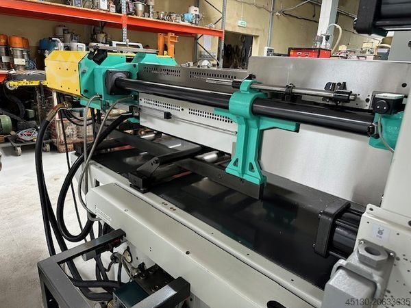Injection molding machine Arburg 470C 1500-400
