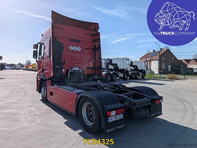 Standard-SZM Renault T 520