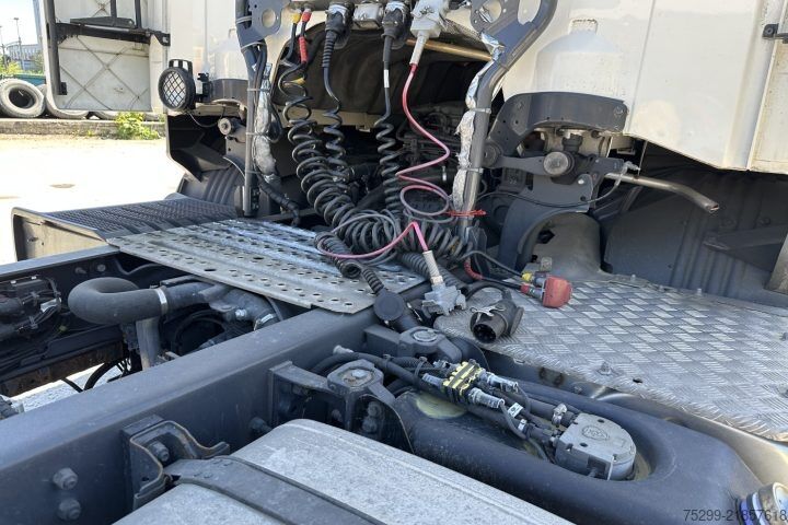 Standard tractor unit Scania G410 LA 4x2 Retarder / Swiss-Vehicle