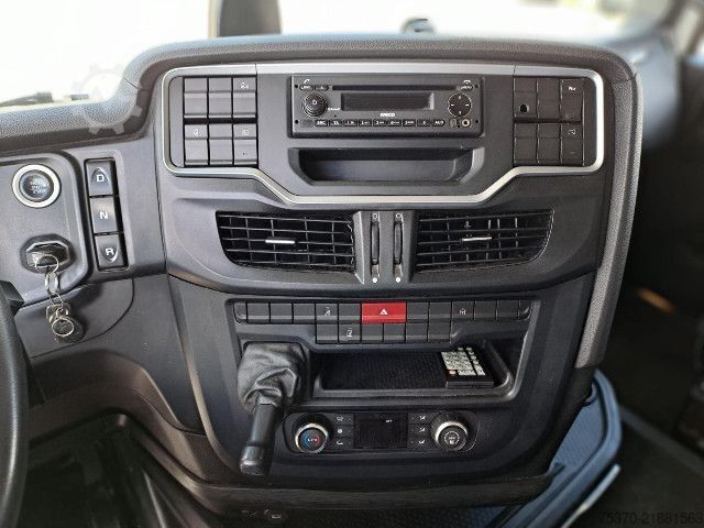Standard tractor unit IVECO S-WAY AS440S51T/P