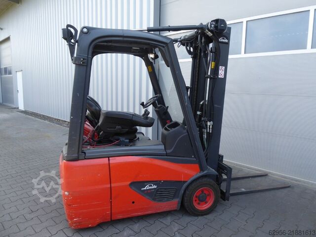 Electric 3-wheel forklift Linde E16C