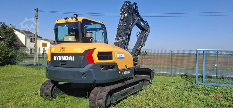 Chain excavator Hyundai HX85A