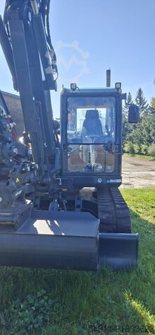 Chain excavator Hyundai HX85A