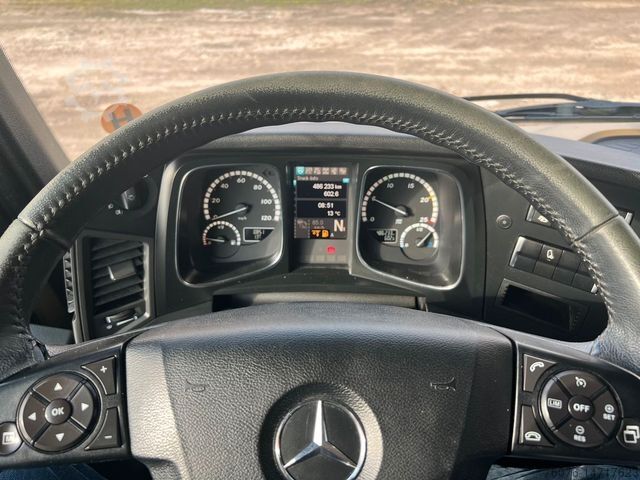 Box truck MERCEDES-BENZ 2545 LL 6x2/4 Koffer Doppelstock LBW Giga