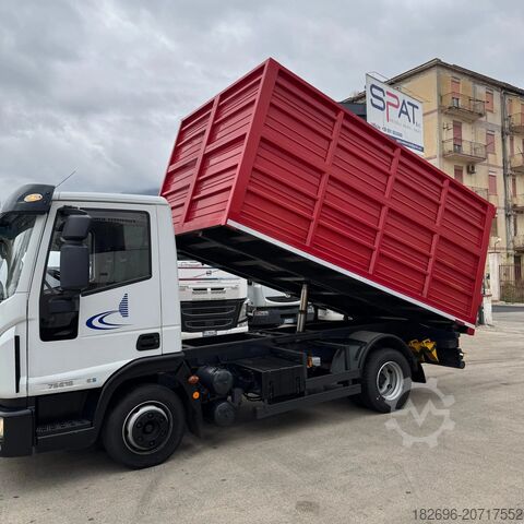 Geschlossener Lieferwagen Iveco Eurocargo 75e16