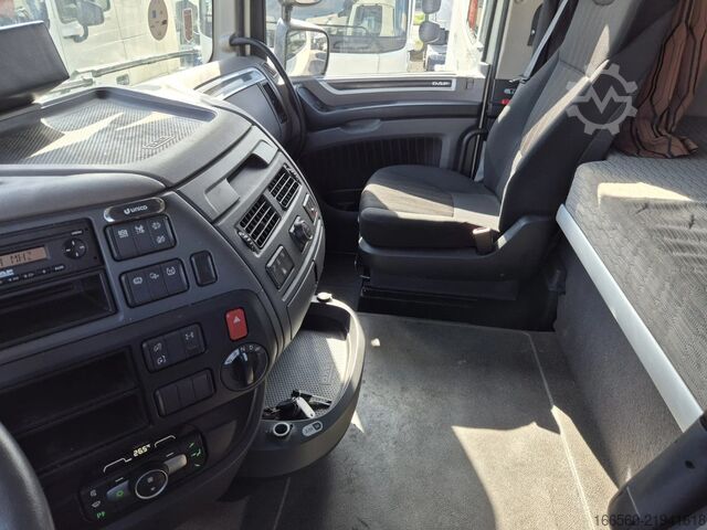 Gefährliche Stoffe DAF XF 480 FT SPACE CAB ADR ZF INTARDER