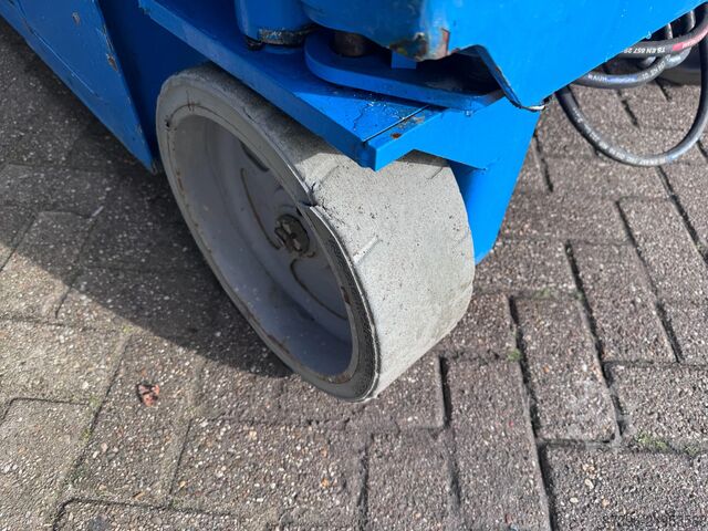 Scissor lift Genie GS2646 Hoogwerker Schaarhoogwerker