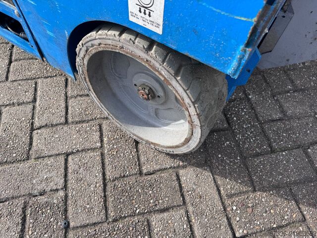 Scissor lift Genie GS2646 Hoogwerker Schaarhoogwerker