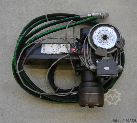 Accessories for an injection molding machine Arburg Ausschraubeinheit 118044