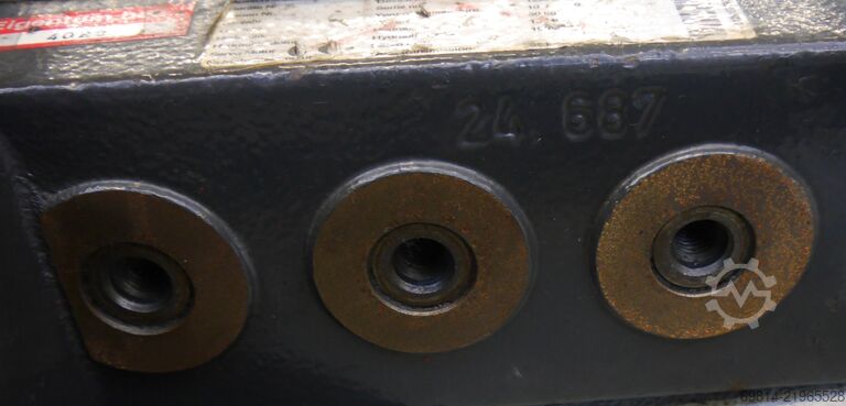 Accessories for an injection molding machine Arburg Ausschraubeinheit 118044