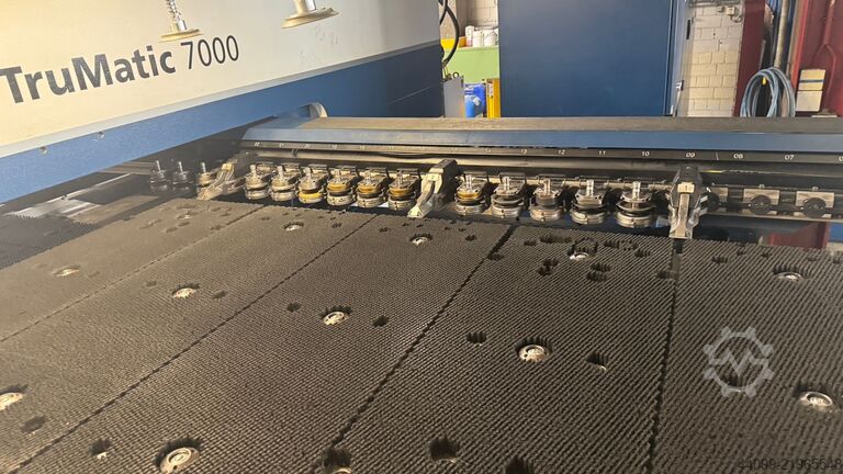 Punch-laser combination TRUMPF TRUMATIC 7000