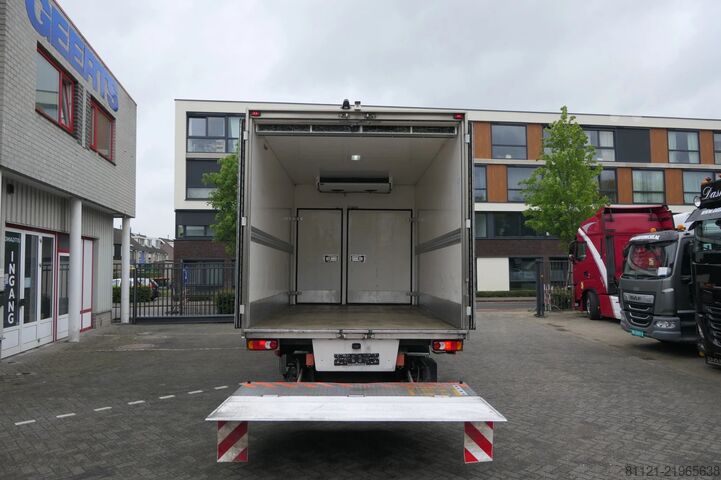 Refrigerated/frozen transport Volvo FL 240 | Carrier SUPRA 950Mt / Bi-temp | 3 Comp...