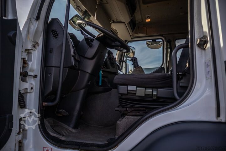 Milchtanker RENAULT KERAX 380+MAGYAR INOX 11000L/3COMP/MELK/LAIT/MILCH