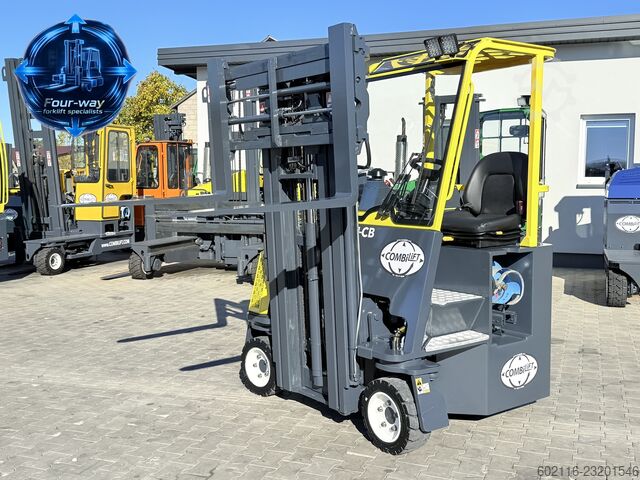 Vierwegestapler Combilift C3000CB GAS TRIPLEX 4900 POSITIONER
