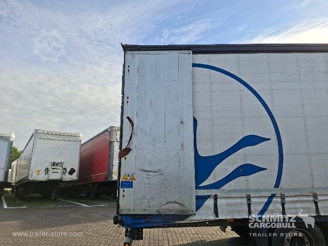 Auflieger mit Pritsche & Plane Schmitz Cargobull Curtainsider Mega Getränke