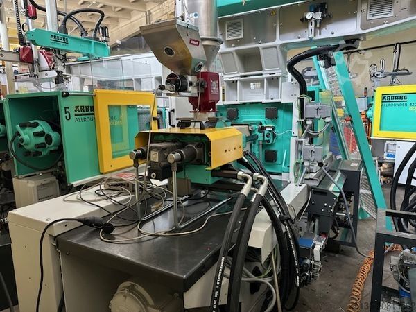 Spritzgießmaschine Arburg 270C 400-70 e²