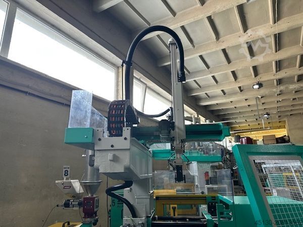 Spritzgießmaschine Arburg 270C 400-70 e²
