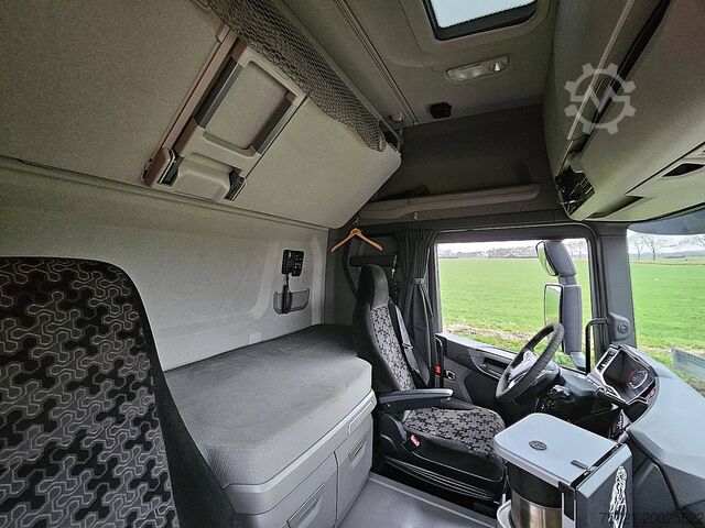 Standard-SZM SCANIA R500 6X2 RETARDER