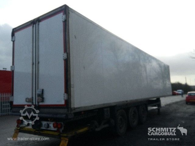 Reefer semitrailer Schmitz Cargobull Reefer Multitemp Taillift
