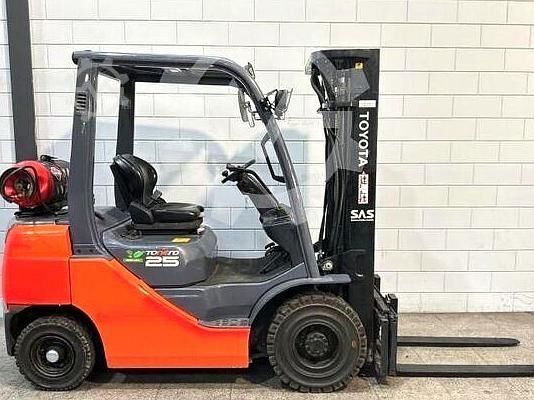 Forklift Toyota 02-8 FGF 25