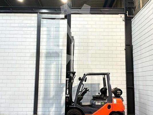 Forklift Toyota 02-8 FGF 25