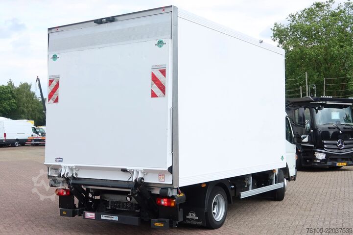 Refrigerated/freezer transport FUSO Canter 9 C 18 Thermoking V500 Max+ Palfinger 15...