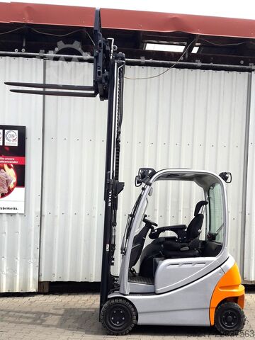 4-wheel forklift truck ID No. H00692 STILL RX20 - 16P