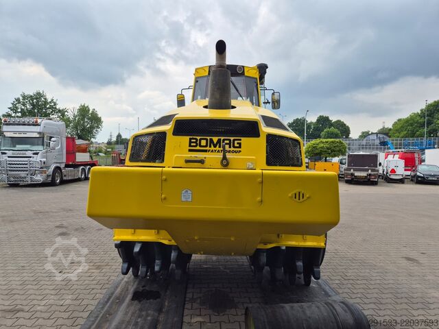 Kompaktor Deponie Bomag BC472 RB - Compactor