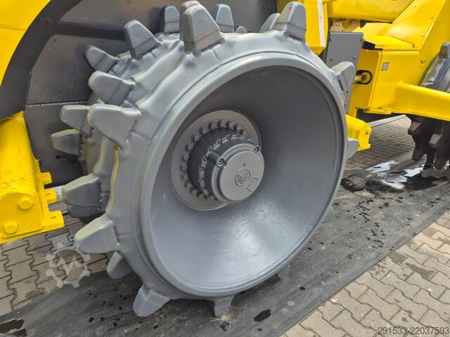 Kompaktor Deponie Bomag BC472 RB - Compactor